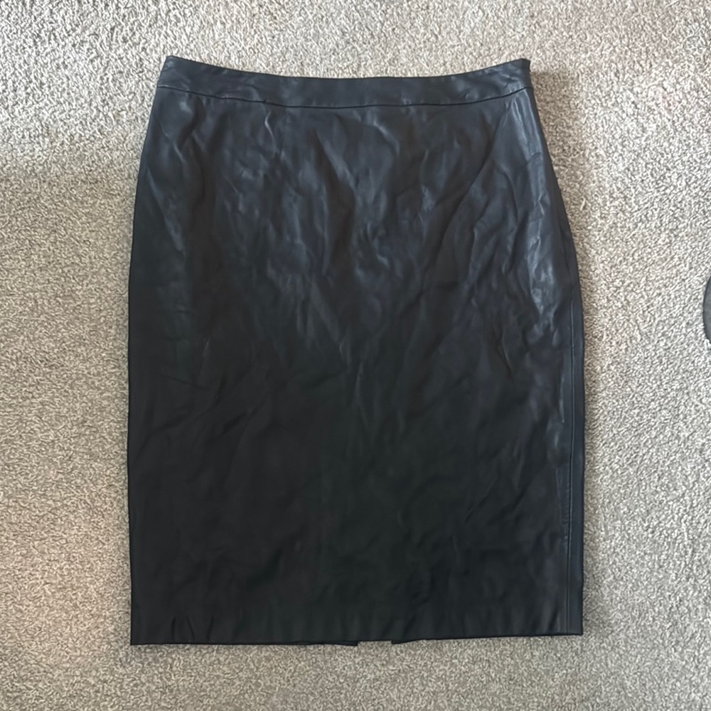 Elegant Black Leather Skirt